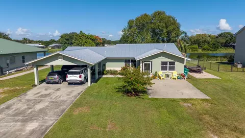 2477 SE 27th St, Okeechobee, FL 34974