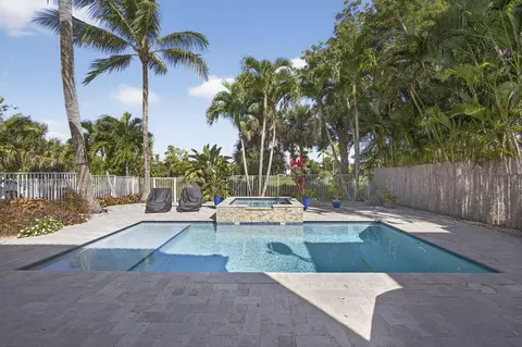 1438 Briar Oak Dr, Royal Palm Beach, FL 33411