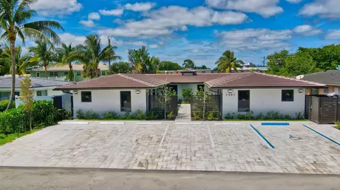 1361 SE 4th St, Deerfield Beach, FL 33441