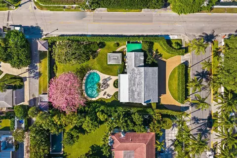 334 Barton Ave, Palm Beach, FL 33480 photo 12