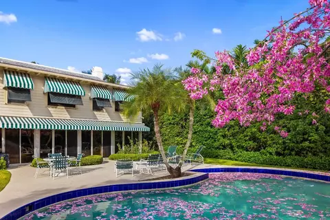 334 Barton Ave, Palm Beach, FL 33480 photo 11