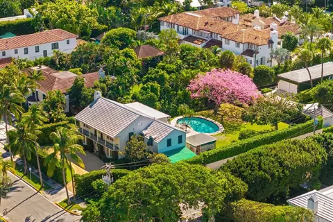 334 Barton Ave, Palm Beach, FL 33480 photo 2