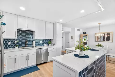 1800 SE Saint Lucie #7-307, Stuart, FL 34996