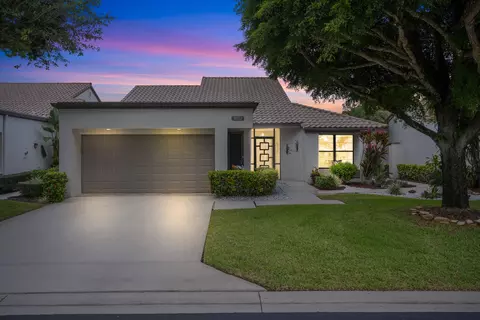 5598 Kiowa Cir, Boynton Beach, FL 33437