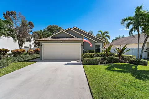 146 Pennock Landing Cir, Jupiter, FL 33458