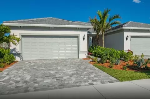 1559 Harper #VILLA 33, Vero Beach, FL 32960