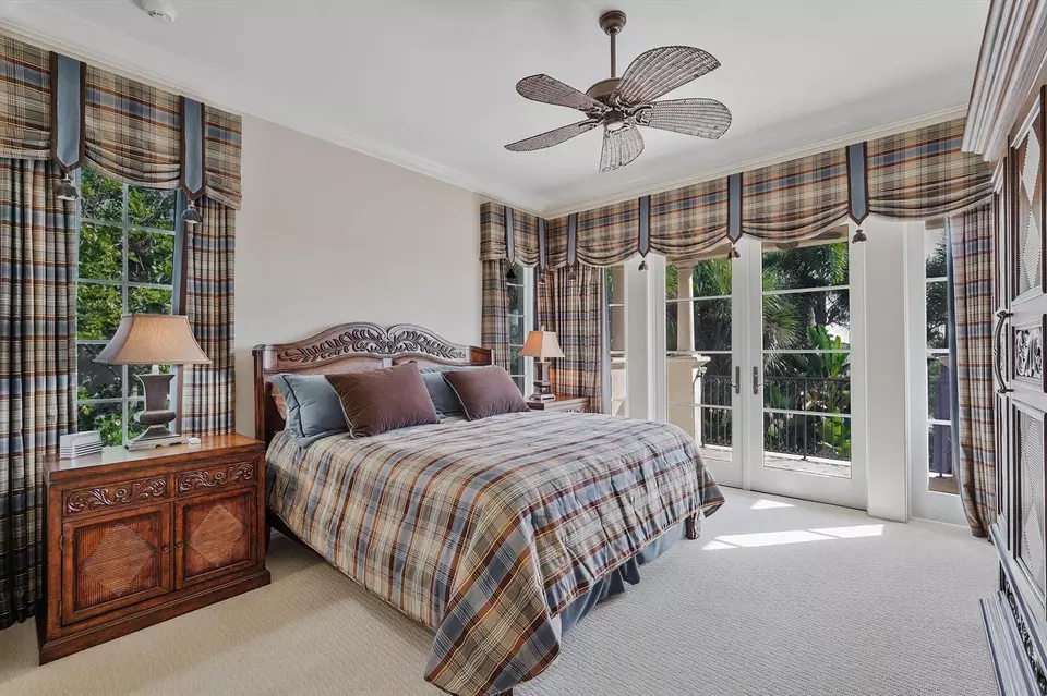Bedroom - 523 Bald Eagle Dr, Jupiter, FL 33477 photo 7 of 8