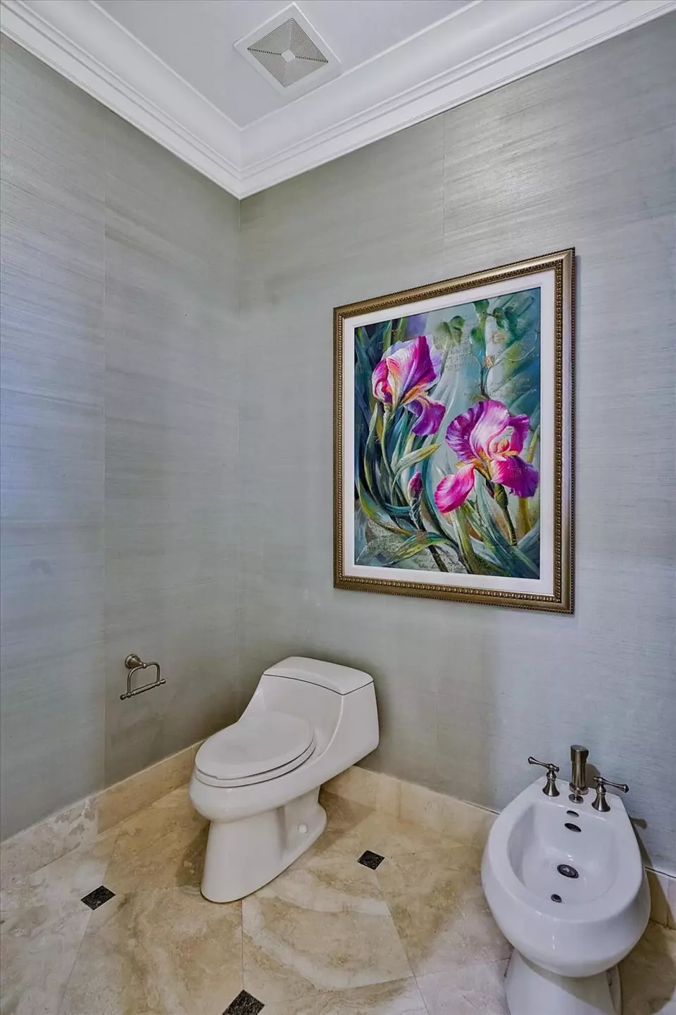 Bath - 523 Bald Eagle Dr, Jupiter, FL 33477 photo 5 of 10