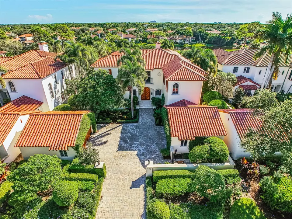 View/Area - 523 Bald Eagle Dr, Jupiter, FL 33477 photo 3 of 7