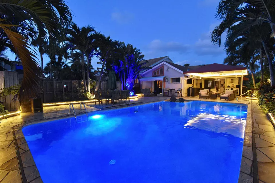 Exterior - 7504 Sierra Dr E, Boca Raton, FL 33433 photo 17 of 17