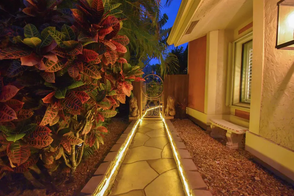 Exterior - 7504 Sierra Dr E, Boca Raton, FL 33433 photo 3 of 17