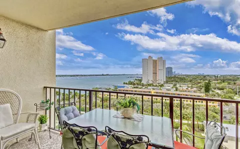 5600 N Flagler Dr #1004, West Palm Beach, FL 33407
