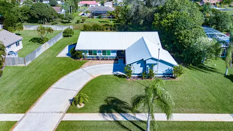 2473 SE Drayton, Port Saint Lucie, FL 34952