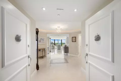 19850 Beach Rd #2B, Jupiter, FL 33469