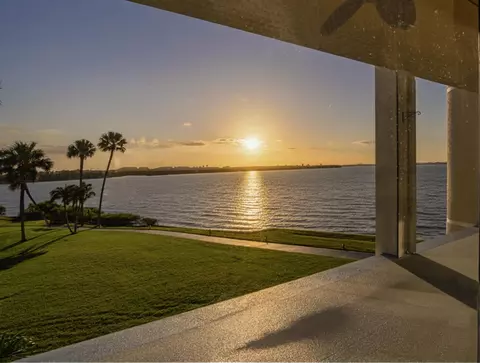 3432 NE Causeway Blvd #4-303, Jensen Beach, FL 34957