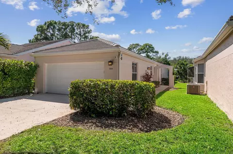 1079 Island Manor Dr, Greenacres, FL 33413
