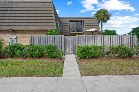 302 3rd Way, West Palm Beach, FL 33407