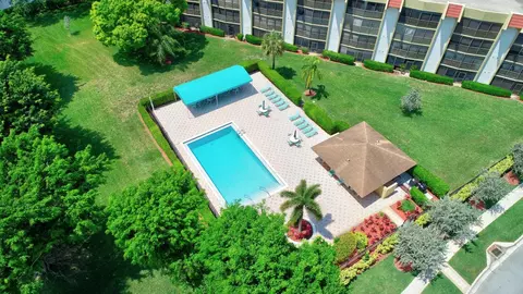 23344 Carolwood #306, Boca Raton, FL 33428
