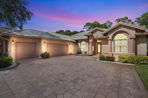 3401 Bent Pine Dr, Fort Pierce, FL 34951