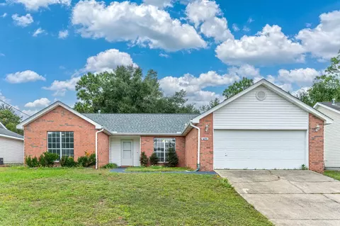 4720 Whitewater Ln, Crestview, FL 32539