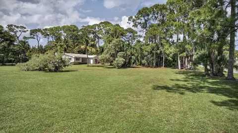 8855 N Bates Rd, Palm Beach Gardens, FL 33418