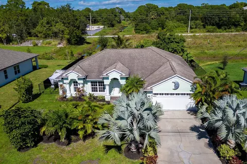 873 SW Tulip Blvd, Port Saint Lucie, FL 34953