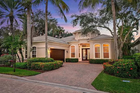 101 Dalena, Palm Beach Gardens, FL 33418