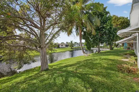 7340 NW 8th St, Margate, FL 33063