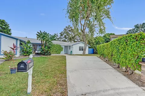 8600 Satalite Ter, Lake Park, FL 33403