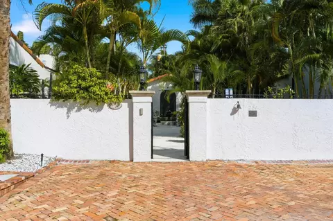 281 Granada Rd, West Palm Beach, FL 33401