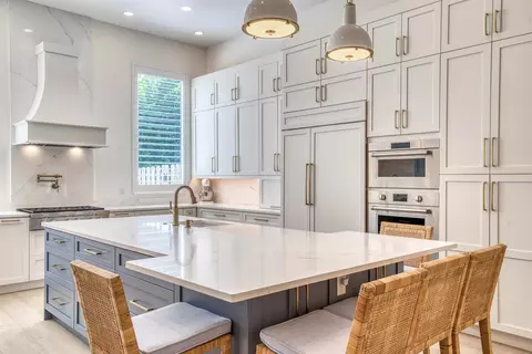 6398 Wood Lake Rd, Jupiter, FL 33458