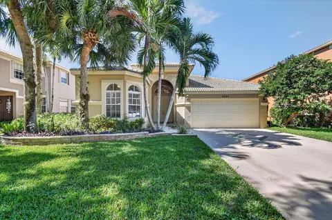 2054 Reston Cir, Royal Palm Beach, FL 33411