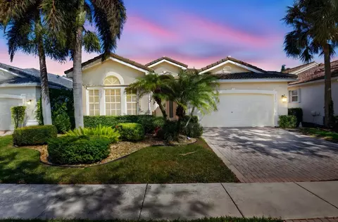 7303 Morocca Lake Dr, Delray Beach, FL 33446