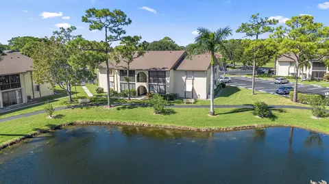 117 Lake Pine Cir #C-1, Greenacres, FL 33463
