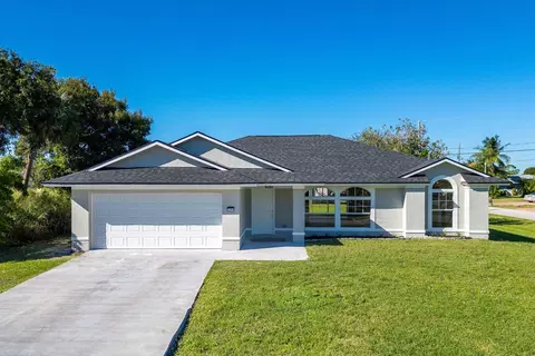 2399 SE Maslan Ave, Port Saint Lucie, FL 34952