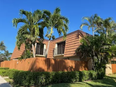2813 28th Ct, Jupiter, FL 33477