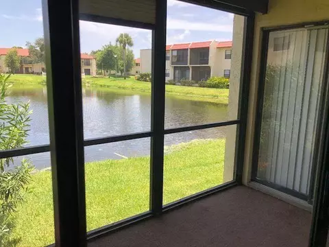 2050 Oleander Boulevard Blvd #5-104, Fort Pierce, FL 34950