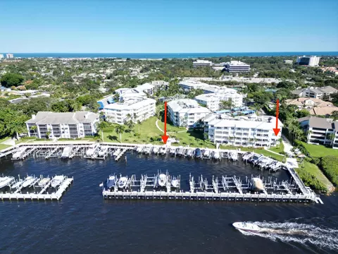 621 Bay Colony Dr S, Juno Beach, FL 33408