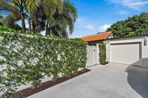 121 Bonefish Cir E, Jupiter, FL 33477