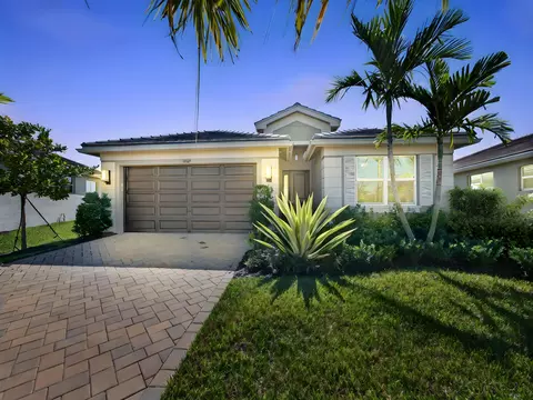 11769 SW Oceanus Blvd, Port Saint Lucie, FL 34987