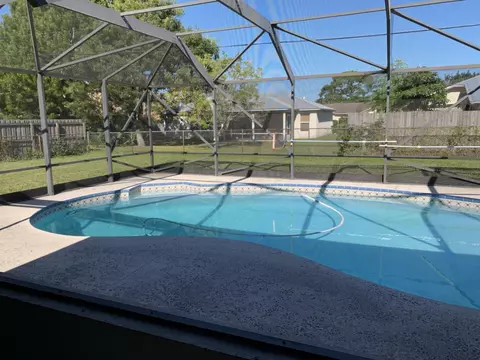 201 SE Walters Ter, Port Saint Lucie, FL 34983