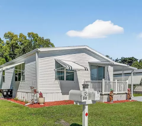 500 Natalie Dr, Port Saint Lucie, FL 34952