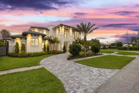 11721 Lake Shr, North Palm Beach, FL 33408