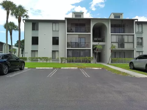 1011 Green Pine Blvd #D2, West Palm Beach, FL 33409