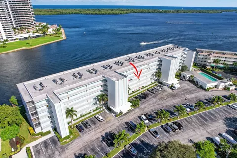 36 Yacht Club Dr #307, North Palm Beach, FL 33408