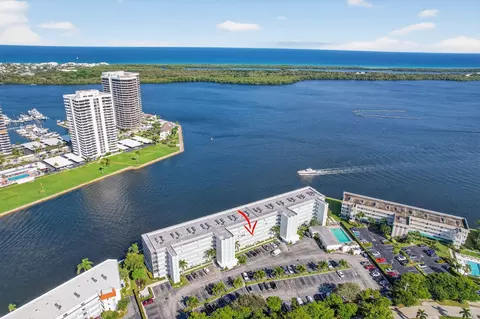 36 Yacht Club Dr #307, North Palm Beach, FL 33408