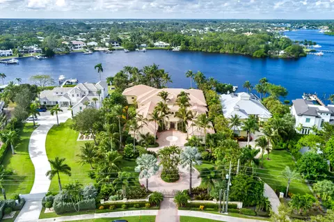 19223 Riverside Dr, Tequesta, FL 33469
