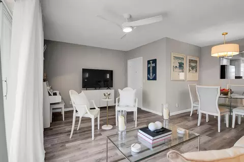 312 NE 17th Ave #202, Boynton Beach, FL 33435