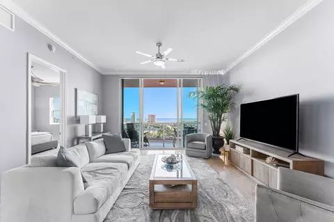 2640 Lake Shore Dr #2215, Riviera Beach, FL 33404