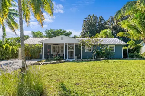 8646 SE Alabama Pl, Hobe Sound, FL 33455